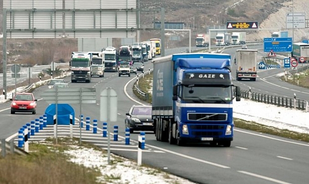 El transporte concentra el 67% del consumo de productos petrolíferos, según Cores.