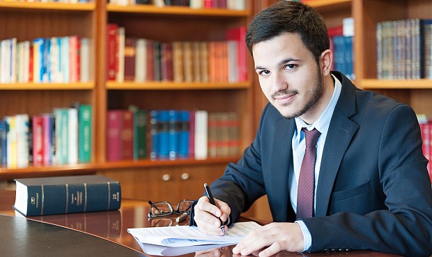 Proyecto de modificación del Reglamento de los IIEE: El suministro inmediato de los libros contables de II.EE