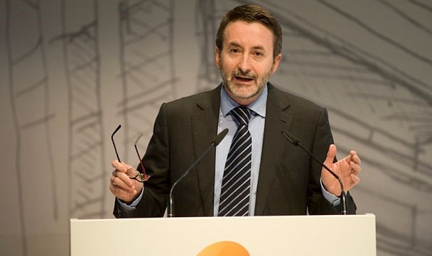 Repsol estudia la adquisición de X-Elio para seguir creciendo en renovables.