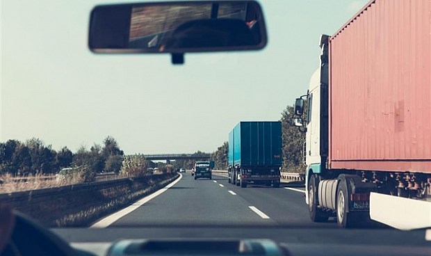 Desconvocada la huelga de transporte de combustibles en Portugal.
