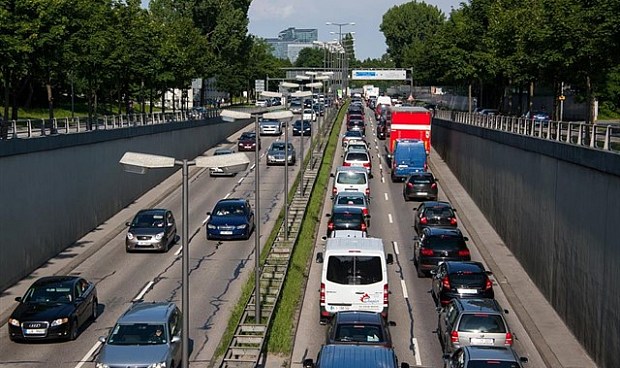 España, entre los países europeos que menos recauda por el diésel: 379 euros por cada 1.000 litros.