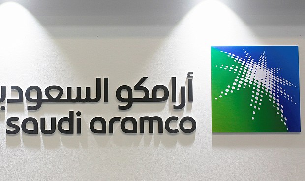 Saudi Aramco ultima la compra del 20% del negocio petroquímico de la india Reliance Industries