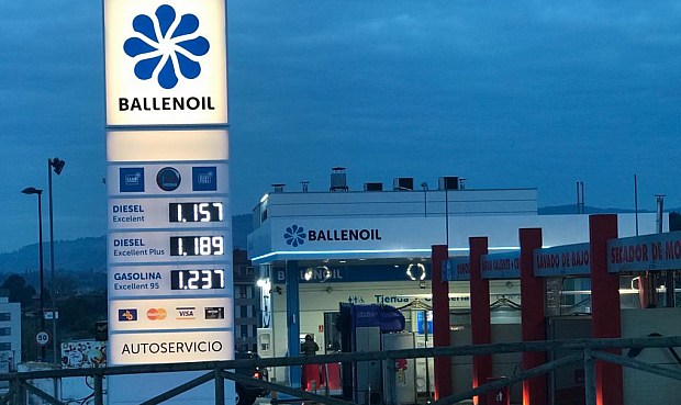 Braulio Comesaña, gestor de gasolinera: “Con la ayuda de Ballenoil he duplicado las ventas en tan solo 20 días”.