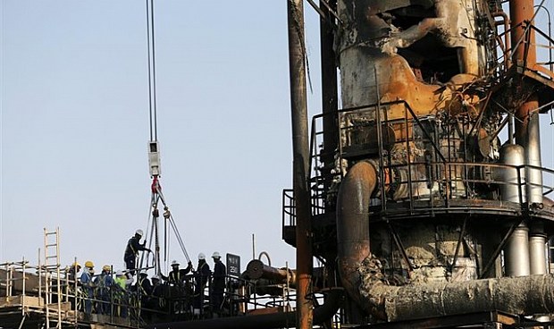 Arabia Saudí recupera los niveles de producción de petróleo previos a los ataques a refinerías.