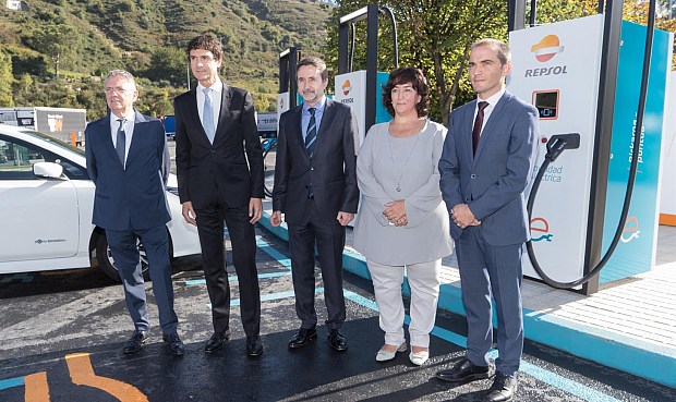 Repsol inaugura en Vizcaya la estación de recarga para vehículo eléctrico de mayor potencia de Europa.