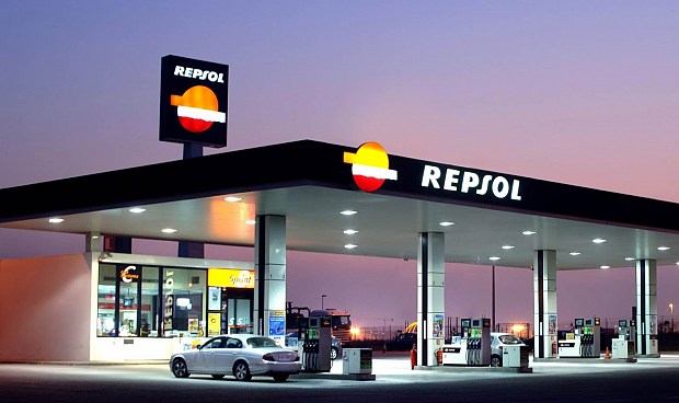 Repsol gana 1.466 millones hasta septiembre, un 32% menos, por menores extraordinarios.