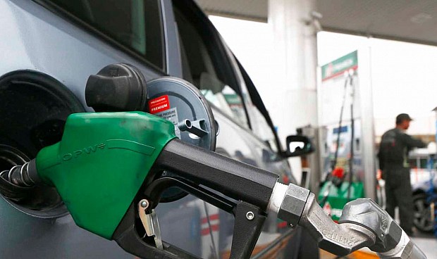 El INE confirma que el IPC se mantuvo en el 0,1% en octubre tras subir la luz y bajar la gasolina.