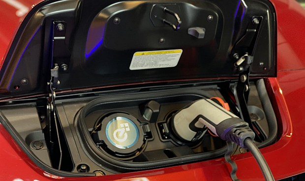 Tan solo para uno de cada diez conductores el coche eléctrico es una alternativa real de compra.