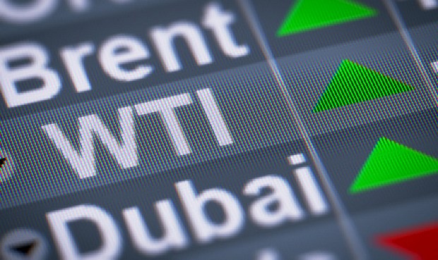 El precio del barril petróleo se dispara por encima de 70 dólares tras la respuesta de Irán.