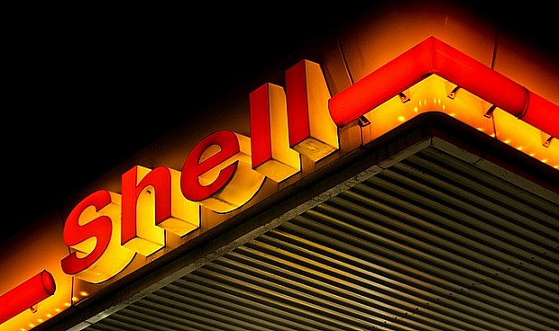 Shell reduce un 32% su beneficio en 2019 por la bajada del precio del petróleo y el gas.