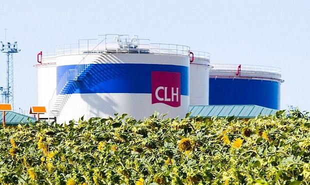 CLH invertirá 5 millones para mejorar la iluminación de sus instalaciones y reducir su impacto ambiental.