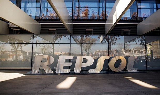 Repsol y Nortegas acuerdan la apertura de una red de puntos de suministro de gas natural vehicular.