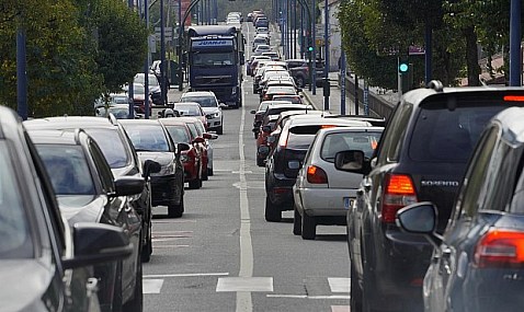 La movilidad creció tras finalizar el estado de alarma pero sigue por debajo de niveles prepandemia.