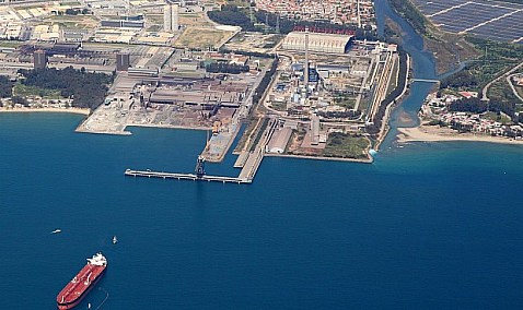 Endesa invertirá 34,5 millones en la mayor terminal de GNL para buques de España en la Bahía de Algeciras.