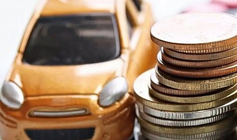 Un 76% de los españoles afirma que las ayudas del Gobierno le ayudan "poco o nada" a cambiar de coche.