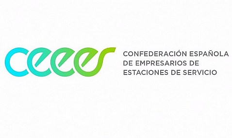 Los gasolineros aplauden la rebaja impositiva sobre la luz y piden medidas similares para los carburantes.