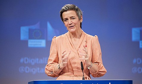 Bruselas multa con 875 millones a BMW y Volkswagen por un cartel en tecnología para reducir emisiones diesel.