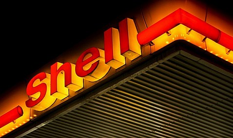 Shell vende a Lukoil más de 400 gasolineras en Rusia.
