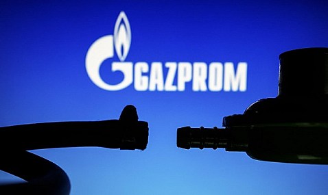 Gazprom anuncia la suspensión del suministro de gas a Letonia.