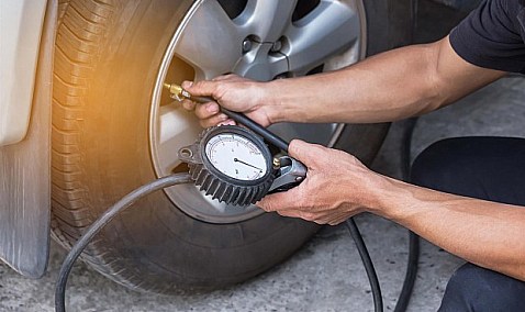 Los defectos graves de neumáticos detectados en las ITV descienden casi un 6% en cinco años.