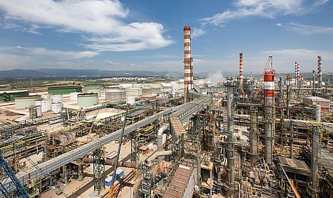 Repsol parará 53 días su refinería de Tarragona por trabajos de mantenimiento con un coste de 100 millones.