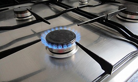 Bruselas pide prorrogar hasta marzo de 2024 la reducción del 15% de la demanda del gas.