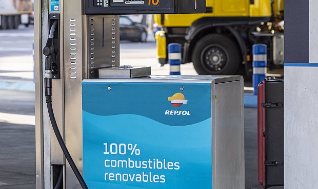Repsol lanza las primeras estaciones de servicio con combustible renovable 100% en España y Portugal. - Newsletter Mundopetroleo