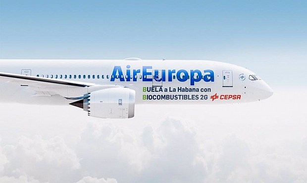 Cepsa ha sellado un acuerdo con Air Europa para suministrar 14,4 toneladas de combustible sostenible de aviación (SAF, por sus siglas en inglés) a la aerolínea durante un año para cubrir el primer vuelo mensual Madrid-La Habana, informaron ambas compañías.