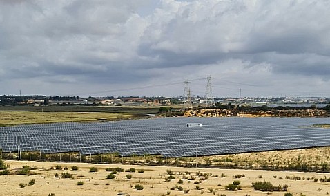 Exolum pone en servicio una nueva planta fotovoltaica para autoconsumo energético en su terminal de Huelva.
