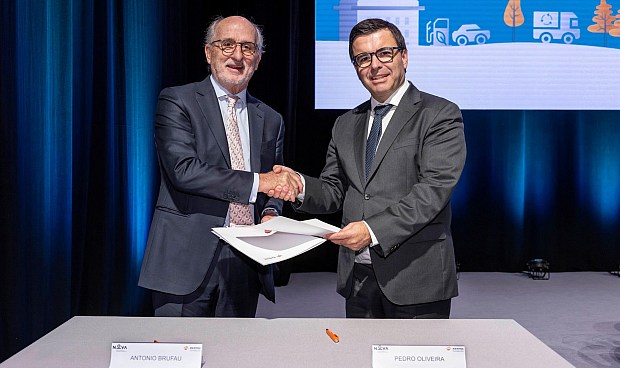 Costa Silva mostró su agradecimiento a Nova SBE y a Repsol por el desarrollo de este "extraordinario" proyecto sobre Transición Energética y descarbonización de las ciudades.