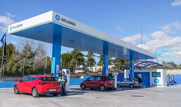 Cepsa compra Ballenoil, el "gigante" de las gasolineras "low cost", y supera las 2.000 estaciones de servicio. - Newsletter Mundopetroleo