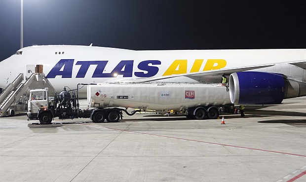 Repsol ha comenzado a suministrar combustible sostenible para la aviación (SAF, por sus siglas en inglés) a Atlas Air para los vuelos de carga que esta compañía realiza para Inditex desde el aeropuerto de Zaragoza.