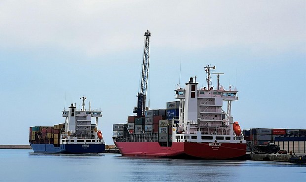 La convocatoria está dirigida a transportistas, cargadores y operadores de transporte para que suban sus camiones a los buques como alternativa al transporte por carretera, con una dotación total de 60 millones de euros, divididos en tres anualidades.