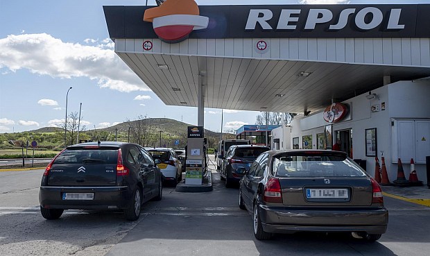 Repsol multiplica por dos sus descuentos en combustible durante un año a los clientes que contraten la luz. - Newsletter Mundopetroleo