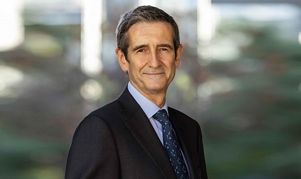 Asimismo, el directivo de Repsol consider&oacute; que Espa&ntilde;a deber&iacute;a estar "m&aacute;s comprometida que ning&uacute;n otro pa&iacute;s de la Uni&oacute;n Europea en este esfuerzo", ya que cuenta con ventajas competitivas "que quiz&aacute; no tiene en otros segmentos en los que tambi&eacute;n hay que descarbonizar".