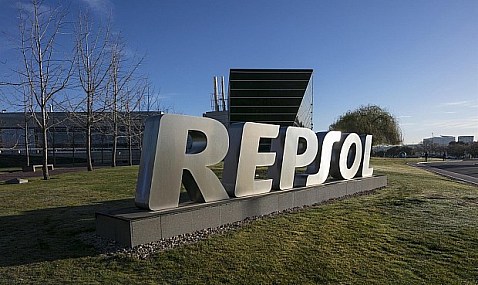 Repsol inicia este martes un programa de recompra de acciones por más de 913 millones de euros.
