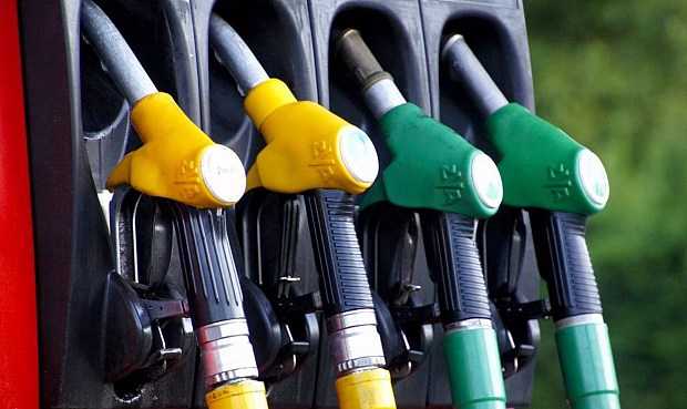La Agencia Tributaria requiere información a más de 400 gasolineras para combatir el fraude de los carburantes. - Newsletter Mundopetroleo