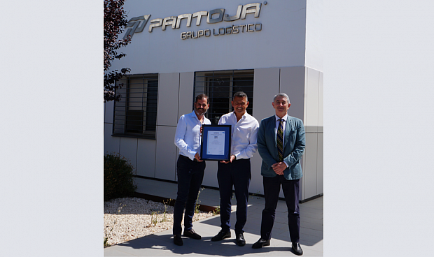 Juan Luis PANTOJA e Hijos SL, empresa matriz de PANTOJA Grupo Log&iacute;stico, ha obtenido el certificado AENOR que acredita que esta sociedad ha implantado un Sistema de Gesti&oacute;n de Prevenci&oacute;n de Delitos y Riesgos Penales conforme a los requisitos de la Norma UNE 19601.