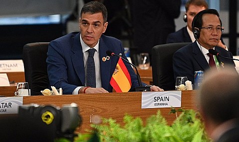 Sánchez defiende que quedan "muchas horas" hasta el jueves para lograr la aprobación de la reforma fiscal.