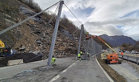 Puente confirma que la AP-66 reabrirá este miércoles a las 20.00 horas en ambos sentidos