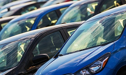 Las ventas de coches en España crecen un 6,4% en noviembre, hasta las 83.339 unidades.