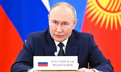 Putin no ve factible extender el contrato de tránsito de gas a través de Ucrania antes de final de año.