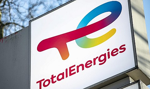 TotalEnergies gana 3.389 millones de euros en el primer trimestre, un 32,7% menos, y repartirá dividendos
