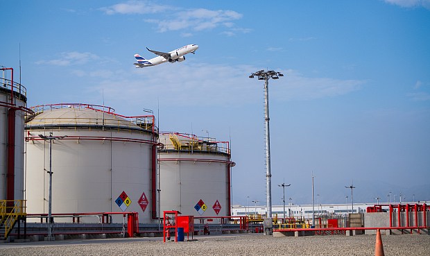 La compañía ha invertido más de 100 millones de dólares en la construcción de la nueva terminal de almacenamiento de combustible del aeropuerto.