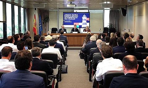 Puertos del Estado impulsa la mejora del servicio de suministro de Gas Natural Licuado (GNL) a buques