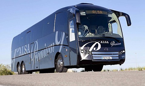 El transporte por carretera aporta 16.522 millones a la economía española, 7 veces más que el aéreo