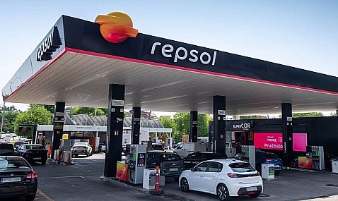 Repsol estrena su nueva imagen de marca para adaptarla a la estrategia de la compañía