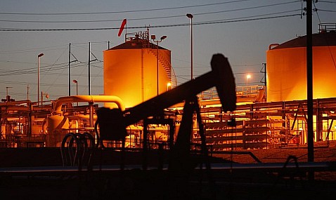 El precio del petróleo se hunde casi un 6% tras el alto el fuego entre Irán e Israel