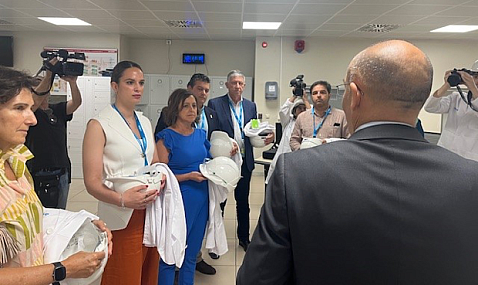 La consejera de Sostenibilidad de la Junta de Andalucía visita el Parque Energético La Rábida para conocer los avances en innovación ambiental de MOEVE