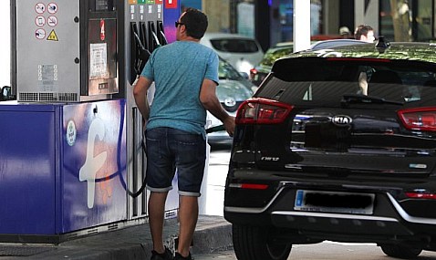 El IPC sube en junio una décima más de lo esperado y acaba el mes en el 2,3%, debido principalmente al aumento de las gasolinas.